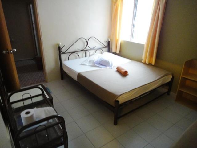 Eight Mentigi Guesthouse Cameron Highlands Zimmer foto